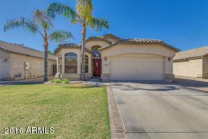 709 E Kyle Dr, Gilbert, AZ 85296 photo 1