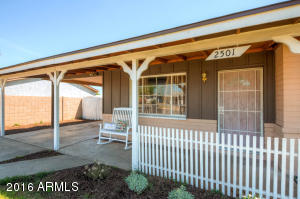2501 W Freeway Ln, Phoenix, AZ 85021 photo 4