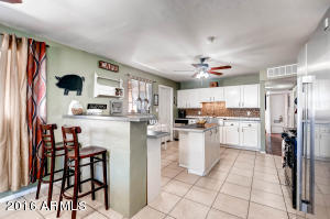 2501 W Freeway Ln, Phoenix, AZ 85021 photo 8