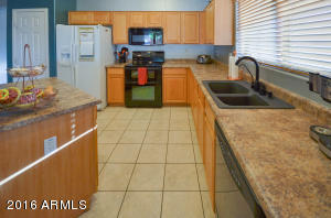1620 E Beautiful Ln, Phoenix, AZ 85042 photo 8