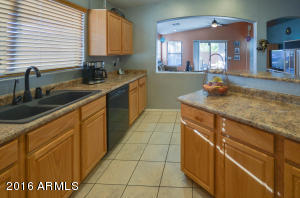 1620 E Beautiful Ln, Phoenix, AZ 85042 photo 9