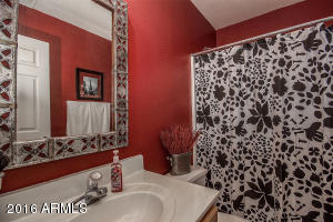 1728 E Robin Ln, Gilbert, AZ 85296 photo 10