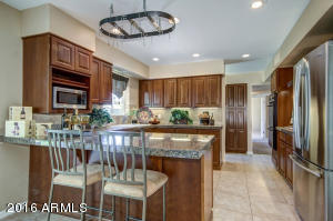 4020 Earll Dr, Phoenix, AZ 85018 photo 11