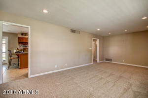 4020 Earll Dr, Phoenix, AZ 85018 photo 7