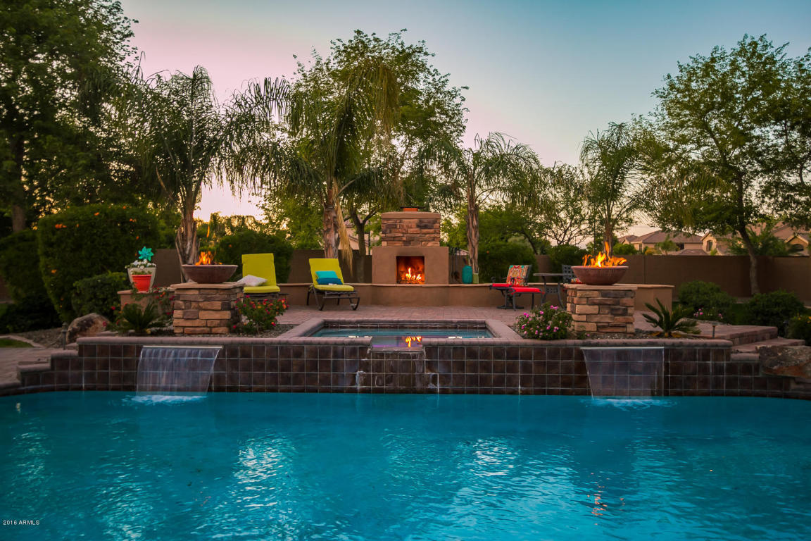 7030 S Star Dr, Gilbert, AZ 85298 photo 2