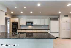 4448 E Camelback Rd #13, Phoenix, AZ 85018 photo 13