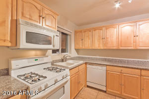 915 E Rovey Ave, Phoenix, AZ 85014 photo 13