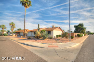 3501 E Angela Dr, Phoenix, AZ 85032 photo 2
