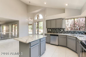 1358 E Shannon St, Gilbert, AZ 85295 photo 8