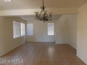 936 E Cantebria Dr, Gilbert, AZ 85296 photo 1