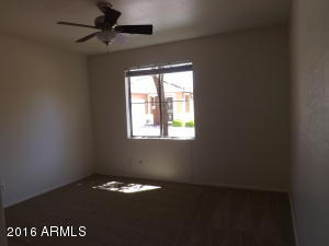 936 E Cantebria Dr, Gilbert, AZ 85296 photo 3