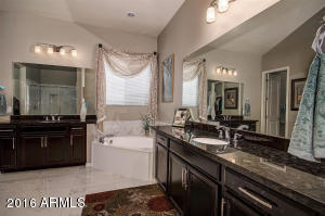3588 E Chestnut Ln, Gilbert, AZ 85298 photo 14