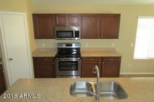 863 W Horseshoe Ave, Gilbert, AZ 85233 photo 6