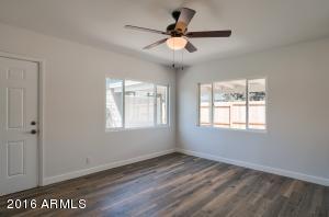 506 E Cheery Lynn Rd, Phoenix, AZ 85012 photo 18