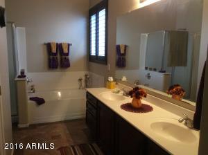 1390 E Jasper Dr, Gilbert, AZ 85296 photo 18