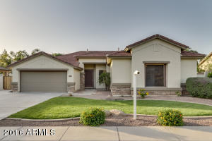 4442 E Palmdale Ln, Gilbert, AZ 85298 photo 5