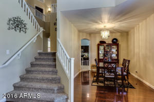 631 N Hawk Cir, Gilbert, AZ 85234 photo 17