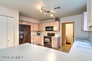 6637 E Russell St, Mesa, AZ 85215 photo 3
