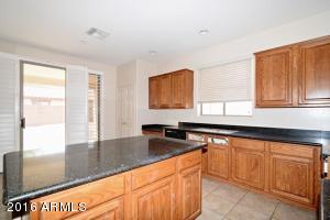 6332 S Sky Ct, Gilbert, AZ 85298 photo 10