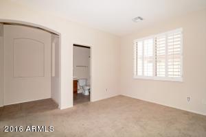 6332 S Sky Ct, Gilbert, AZ 85298 photo 12