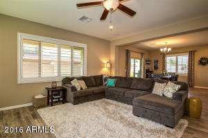 1423 E Lovebird Ln, Gilbert, AZ 85297 photo 4