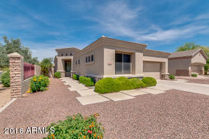4136 E Turnberry Dr, Gilbert, AZ 85298 photo 1