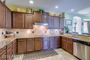 2675 E Blue Spruce Ln, Gilbert, AZ 85298 photo 13