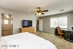 2242 S Buckaroo Trl, Gilbert, AZ 85295 photo 32