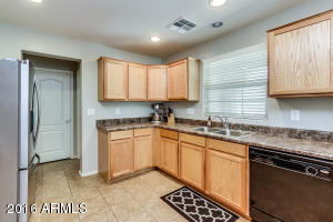 2242 S Buckaroo Trl, Gilbert, AZ 85295 photo 15