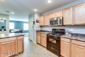 2242 S Buckaroo Trl, Gilbert, AZ 85295 photo 17