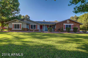 2263 E Appleby Rd, Gilbert, AZ 85298 photo 1