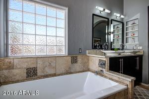 2104 E Clipper Ln, Gilbert, AZ 85234 photo 34