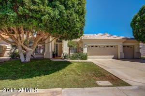 2104 E Clipper Ln, Gilbert, AZ 85234 photo 1