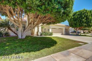2104 E Clipper Ln, Gilbert, AZ 85234 photo 2