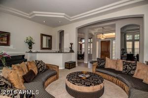 361 E Vermont Dr, Gilbert, AZ 85295 photo 4