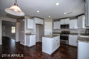 7890 S Sorrell Ln, Gilbert, AZ 85298 photo 11