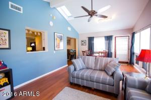 820 E Belmont Ave, Phoenix, AZ 85020 photo 3