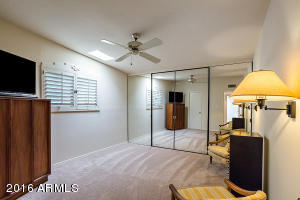 3625 E Laurel Ln, Phoenix, AZ 85028 photo 5