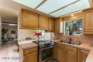 3625 E Laurel Ln, Phoenix, AZ 85028 photo 4