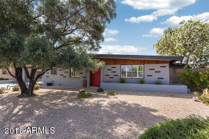 3625 E Laurel Ln, Phoenix, AZ 85028 photo 1