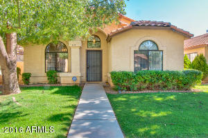 819 E Vaughn Ave, Gilbert, AZ 85234 photo 1