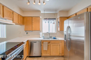 819 E Vaughn Ave, Gilbert, AZ 85234 photo 9