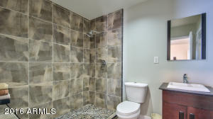 802 E Amelia Ave, Phoenix, AZ 85014 photo 18