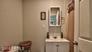 802 E Amelia Ave, Phoenix, AZ 85014 photo 21