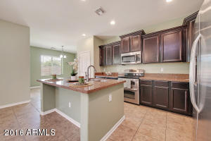 2993 E Ivanhoe St, Gilbert, AZ 85295 photo 2