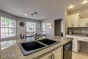 129 E Anderson Ave, Phoenix, AZ 85022 photo 10