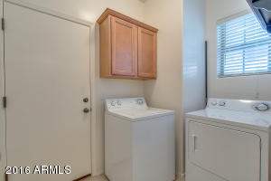 1936 S Falcon Dr, Gilbert, AZ 85295 photo 23