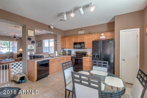 1936 S Falcon Dr, Gilbert, AZ 85295 photo 18