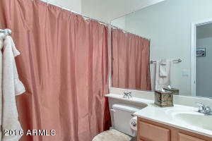 1936 S Falcon Dr, Gilbert, AZ 85295 photo 9