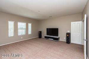 2889 Eleana Ln, Gilbert, AZ 85298 photo 3